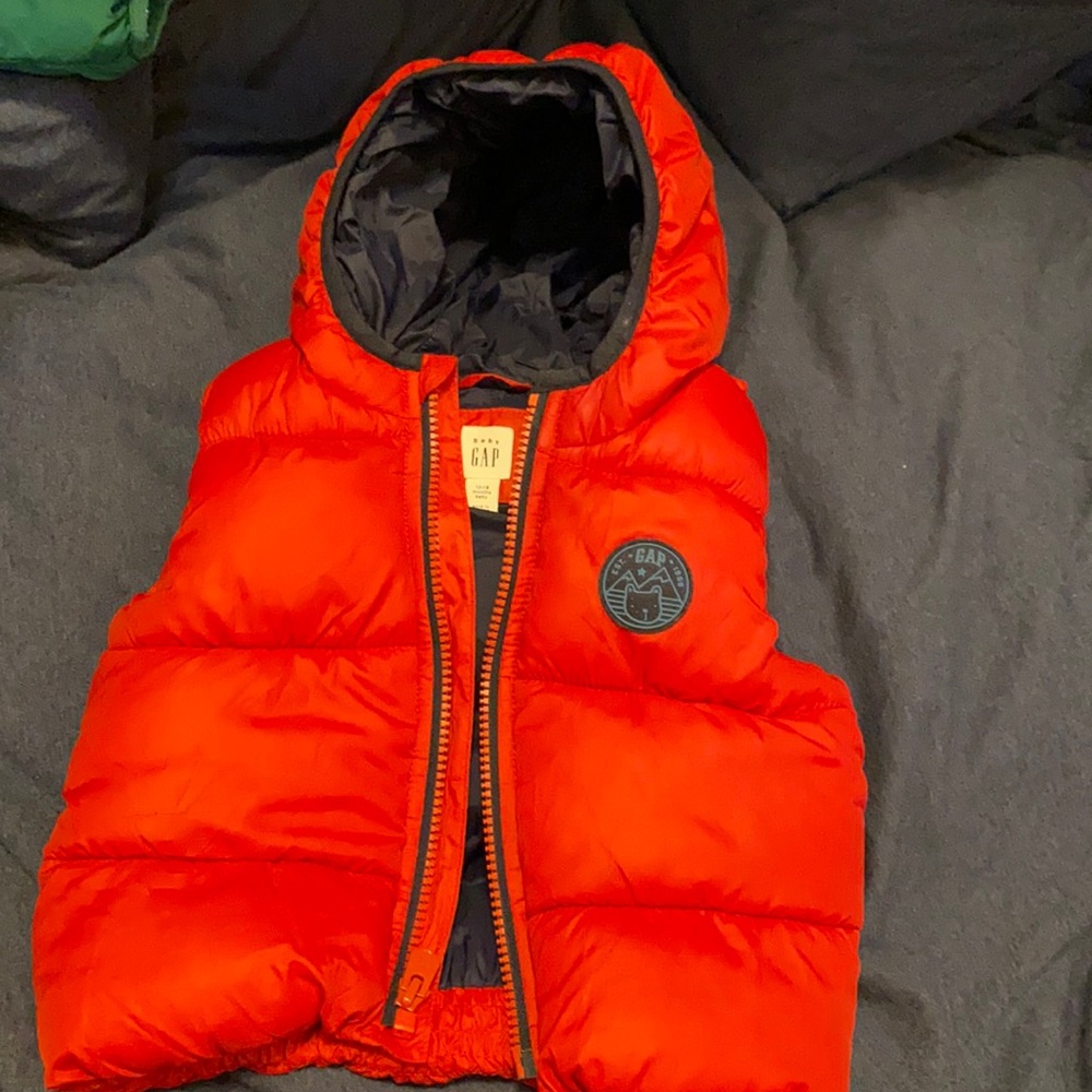 Gap baby boy puffer vest